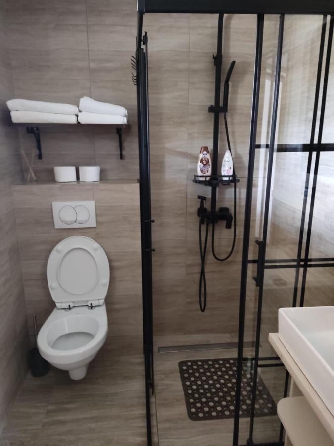 Apartmani Sladjana Novi Sad Esterno foto