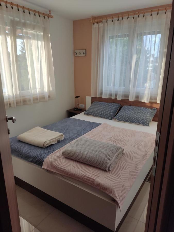 Apartmani Sladjana Novi Sad Esterno foto