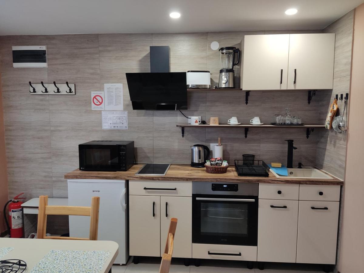 Apartmani Sladjana Novi Sad Esterno foto